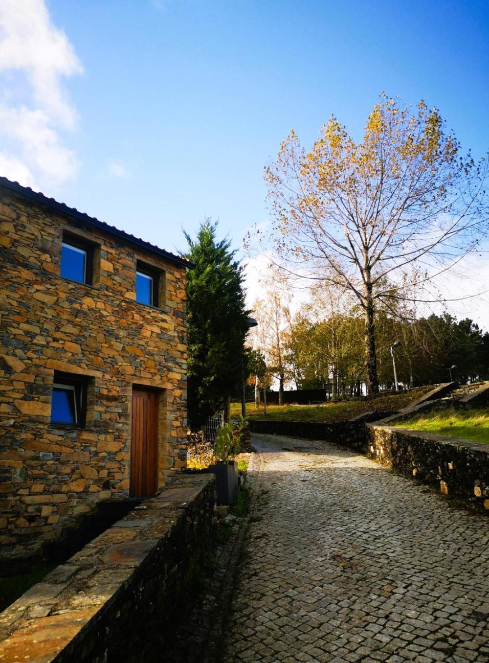Em Xisto - Casas De Montanha - Casa Xisto Nascente Villa Gois Exterior photo